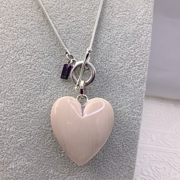 Envy signed Ballet Pink Heart Pendant Necklace - Picture 1 of 4